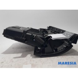 Renault - Megane - Glovebox