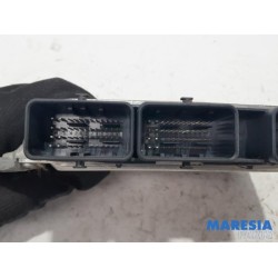 Renault - Megane - Engine management computer