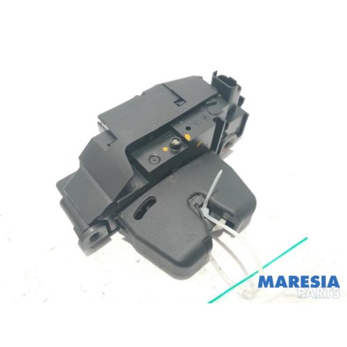 Citroen - C4 - Tailgate lock mechanism