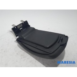 Citroen - C4 - Armrest