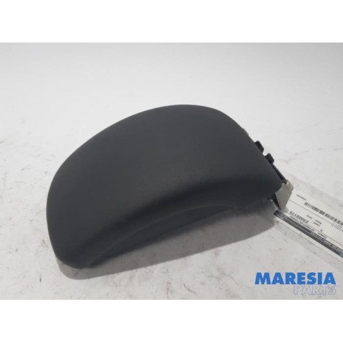 Citroen - C4 - Armrest
