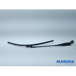Peugeot - 208 - Front wiper arm