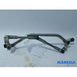 Peugeot - 208 - Wiper mechanism