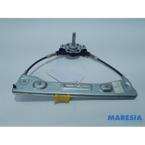 Fiat - Panda - Rear door window mechanism 4-door, right