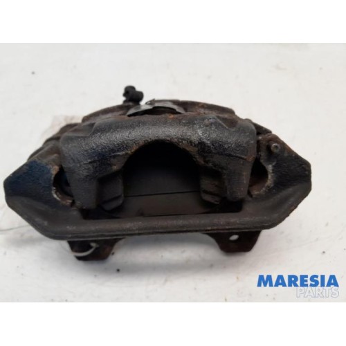 Fiat - Panda - Front brake calliper, right