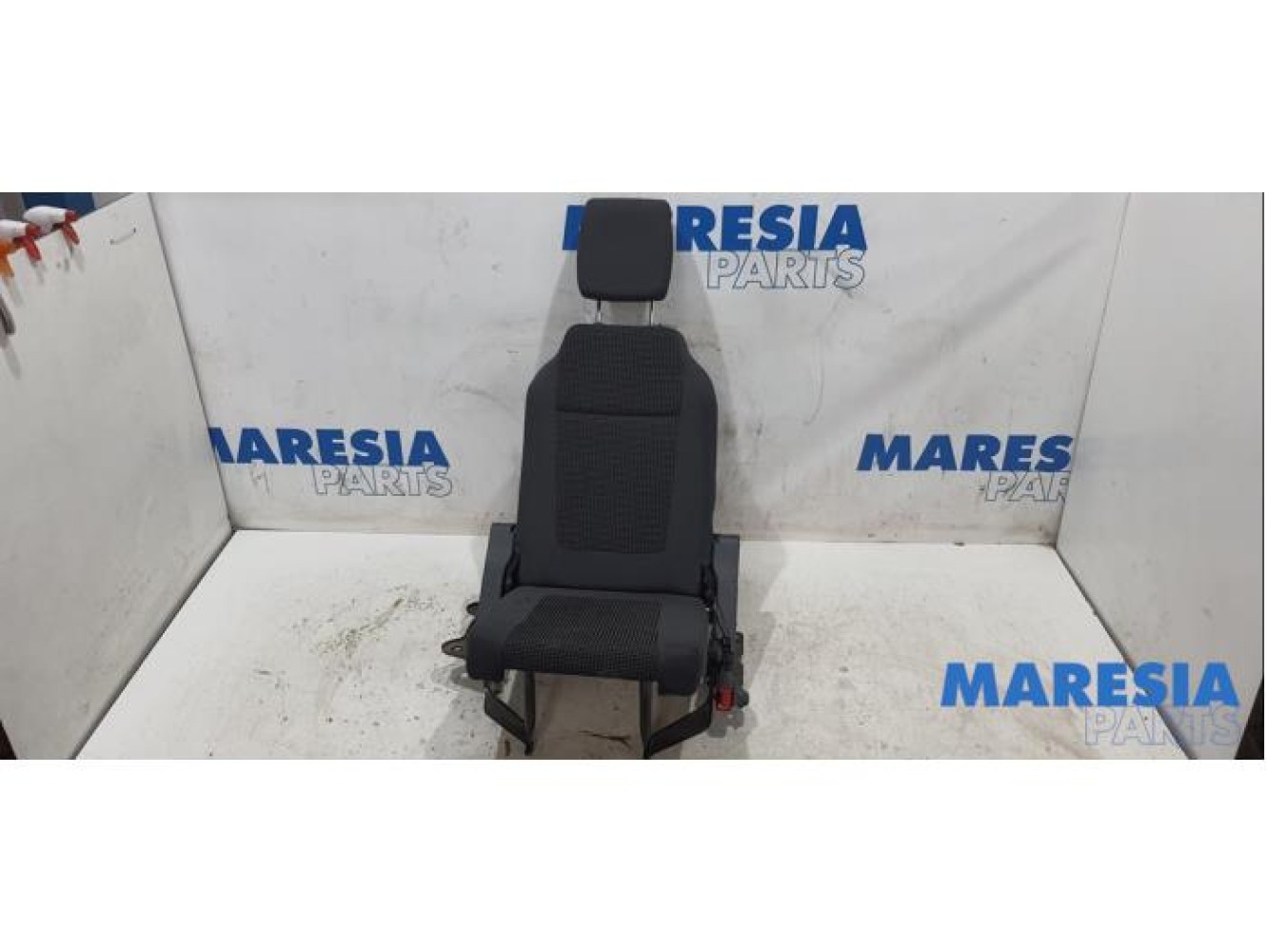 Peugeot - 5008 - Stoel achter