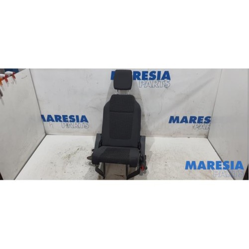 Peugeot - 5008 - Rear seat