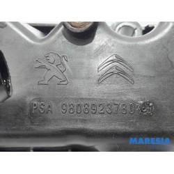 Peugeot - 308 - Ventildeckel