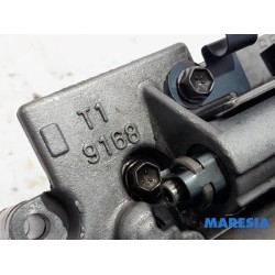 Renault - Espace - Hydraulic valve unit