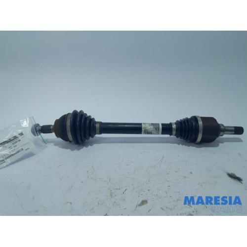 Peugeot - 208 - Front drive shaft, left