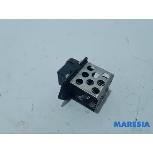 Renault - Twingo - Cooling fan resistor