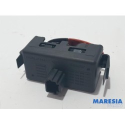 Renault - Twingo - Panic lighting switch