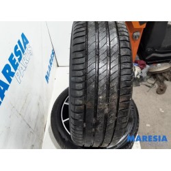Renault - Megane - Sportvelgenset + banden
