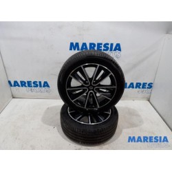 Renault - Megane - Sportvelgenset + banden