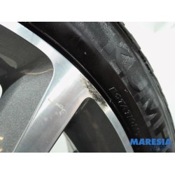 Peugeot - 5008 - Sportvelgenset + winterbanden