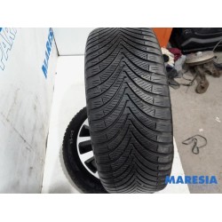 Peugeot - 5008 - Sportvelgenset + winterbanden