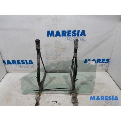 Renault - Megane - Door window 2-door, left