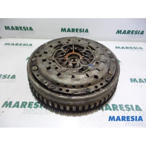 Renault - Laguna - Flywheel