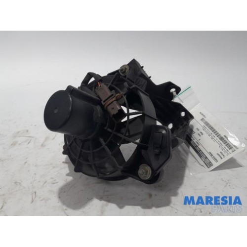 Renault - Twingo - Kühlgebläse Motor