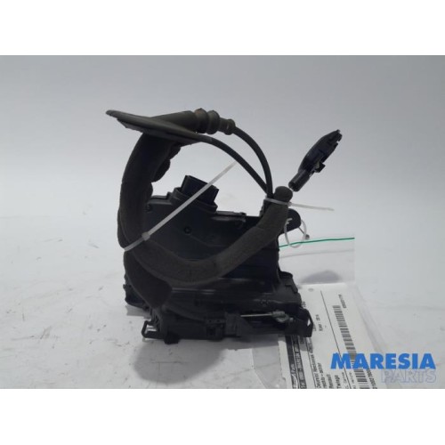 Renault - Twingo - Rear door mechanism 4-door, right