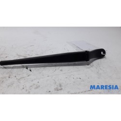 Renault - Twingo - Front wiper arm