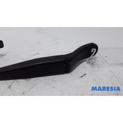 Renault - Twingo - Front wiper arm