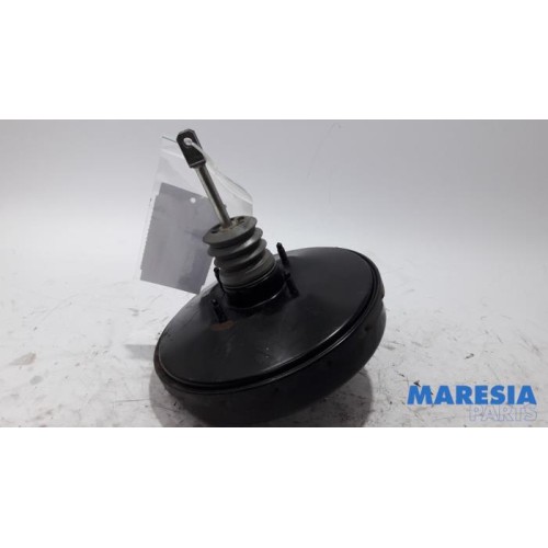 Renault - Twingo - Brake servo