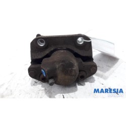 Renault - Twingo - Front brake calliper, right