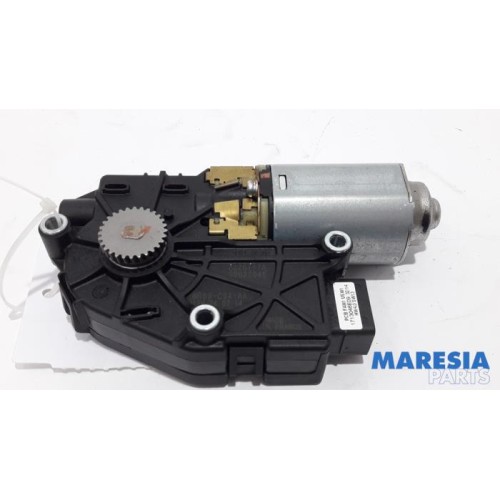 Peugeot - 5008 - Schiebedach Motor