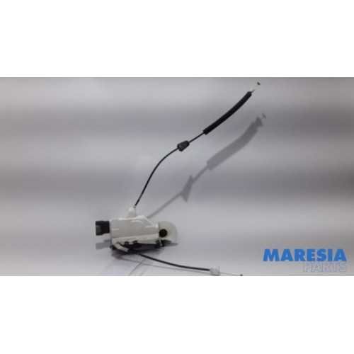 Peugeot - 5008 - Door lock mechanism 4-door, front left