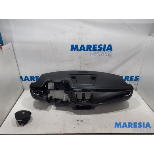 Alfa Romeo - Giulietta - Airbag set + dashboard