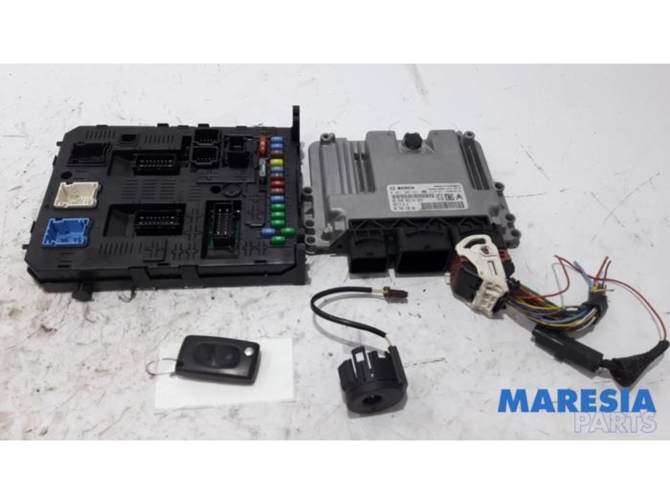 Peugeot - 5008 - Engine management computer