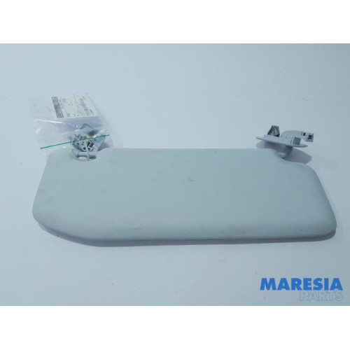 Peugeot - 208 - Sun visor