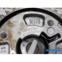 Citroen - C3 - Camshaft sprocket