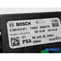 Peugeot - 208 - PDC Module