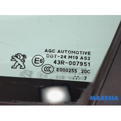 Peugeot - 208 - Dreieckfenster links vorne