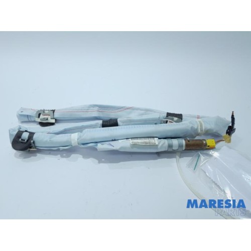 Peugeot - 208 - Roof curtain airbag