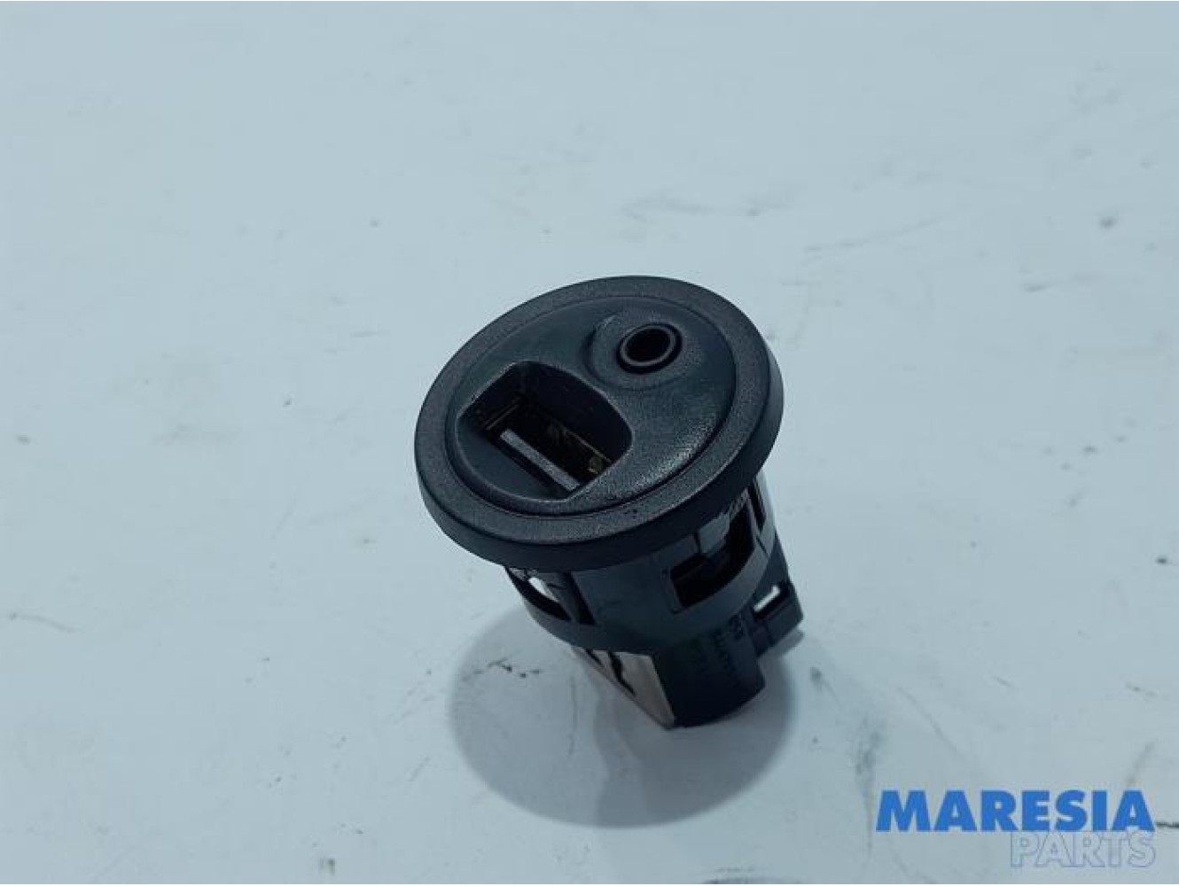 Peugeot - 208 - AUX/USB aansluiting