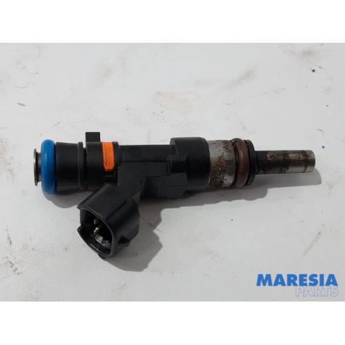 Renault - Clio - Injector (petrol injection)