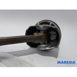 Renault - Clio - Connecting rod