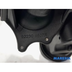 Renault - Twingo - Thermostat housing