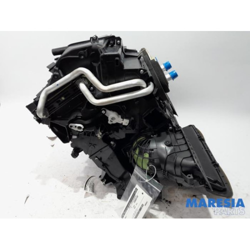 Renault - Trafic - Heater housing