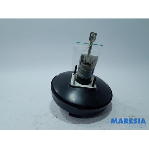 Renault - Twingo - Brake servo