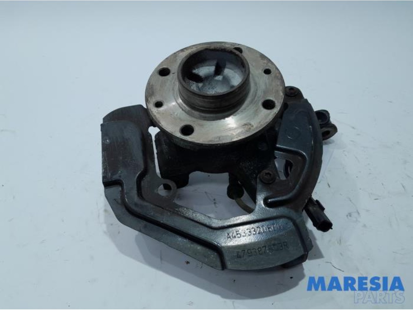 Renault - Twingo - Knuckle, front right