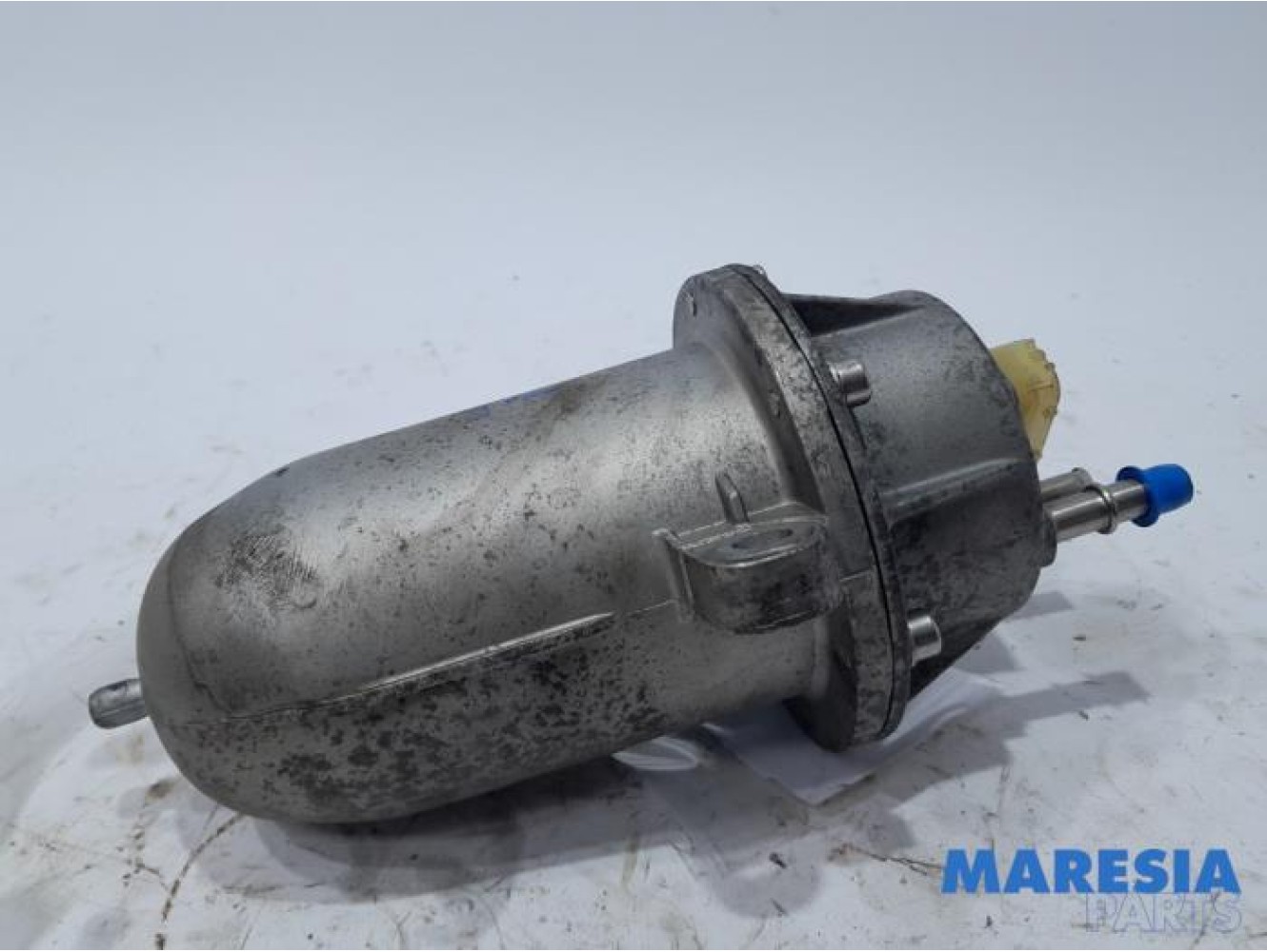 Opel - Combo - Boîtier de filtre carburant