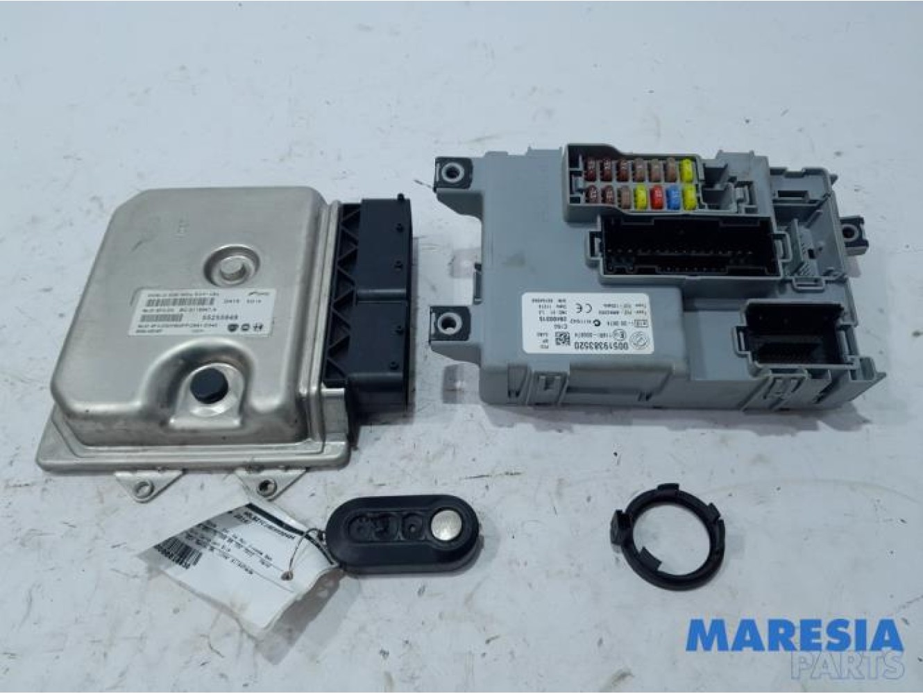 Opel - Combo - Engine management computer