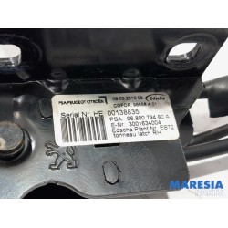 Peugeot - 207 - Convertible lock