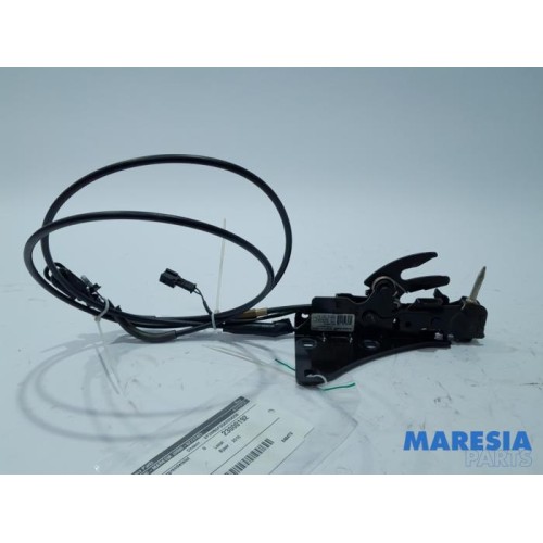 Peugeot - 207 - Convertible lock