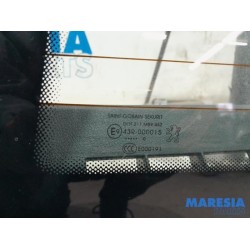 Peugeot - 207 - Rear window