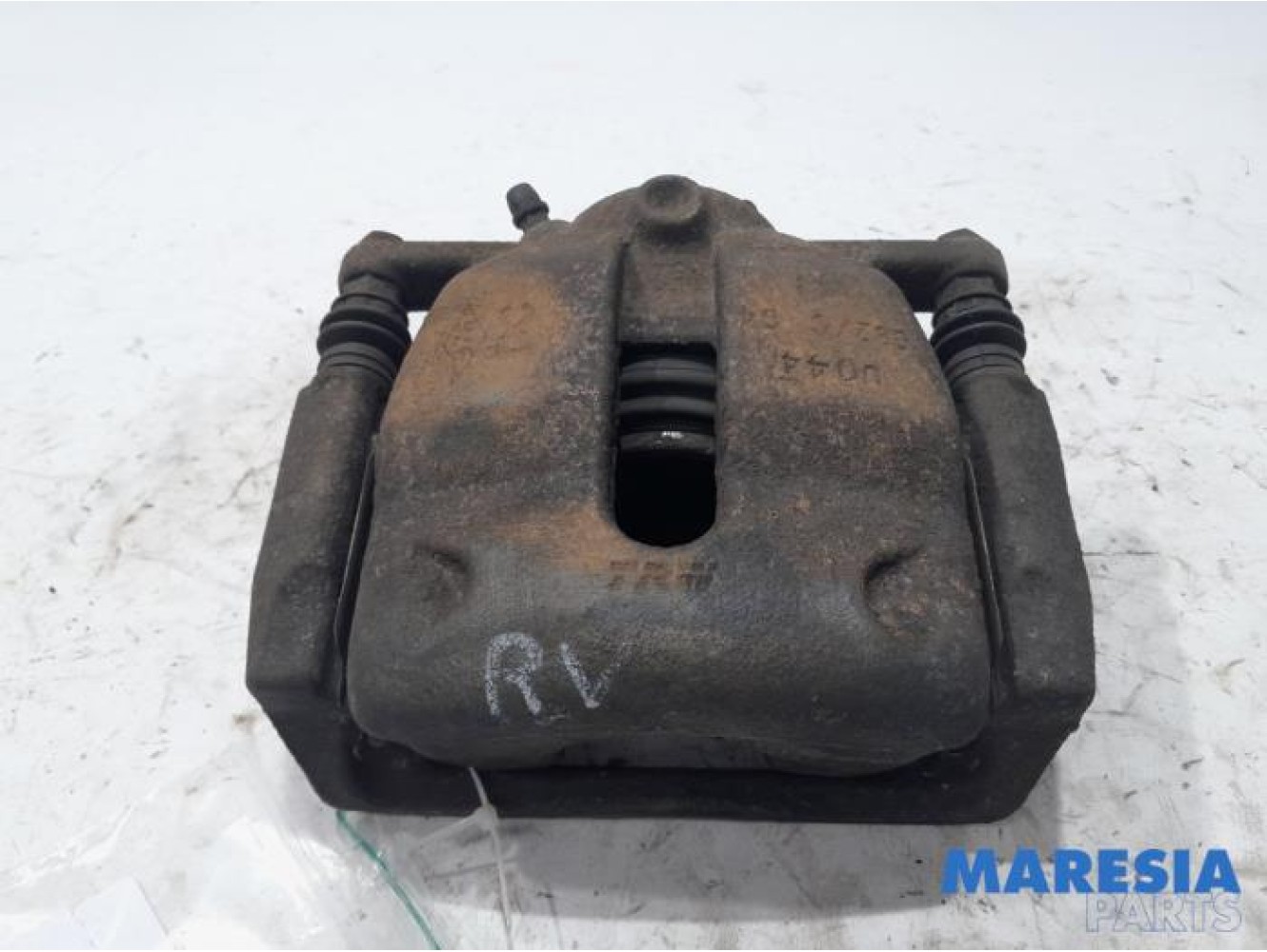 Renault - Kangoo - Front brake calliper, right